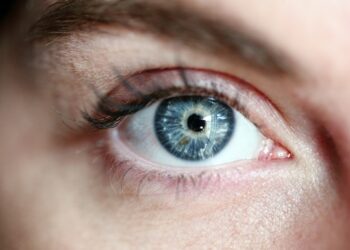 Канадцю повернули зір завдяки унікальній операції