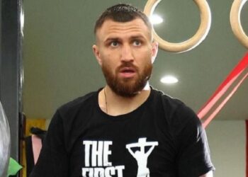 Боб Арум назвав головну умову для повернення Ломаченка на ринг: “Все просто”