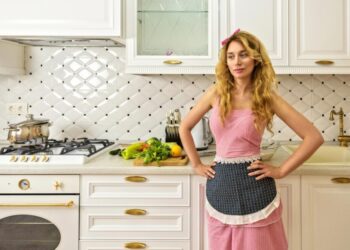 Чи варто купувати аерогриль: чим він кращий за мультиварку та духовку