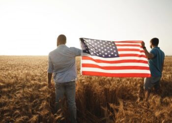 Фермери озлобилися на Трампа: “сільська Америка” на межі катастрофи через мита