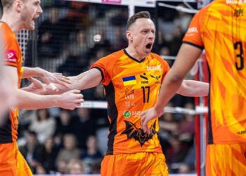 Кажани перемогли прямого конкурента і залишаються в Плюс-Лізі