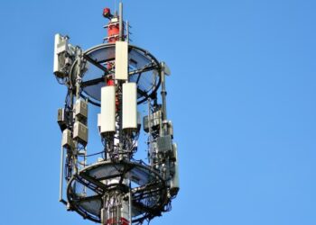 Коли оживуть “мертві зони” мобільного звʼязку та інтернету: у Мінцифри дали відповідь