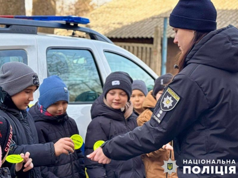 Конотопські поліцейські продовжують профілактичну роботу з молоддю