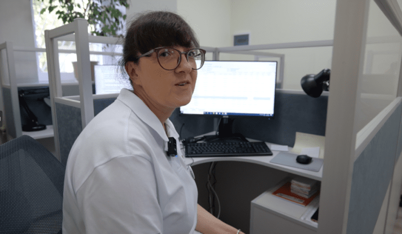 На базі Шосткинської ЦРЛ відкрився Call-центр, зателефонувавши можна записатися на прийом до лікаря та дізнатися інформацію про роботу будь-якого медзакладу громади