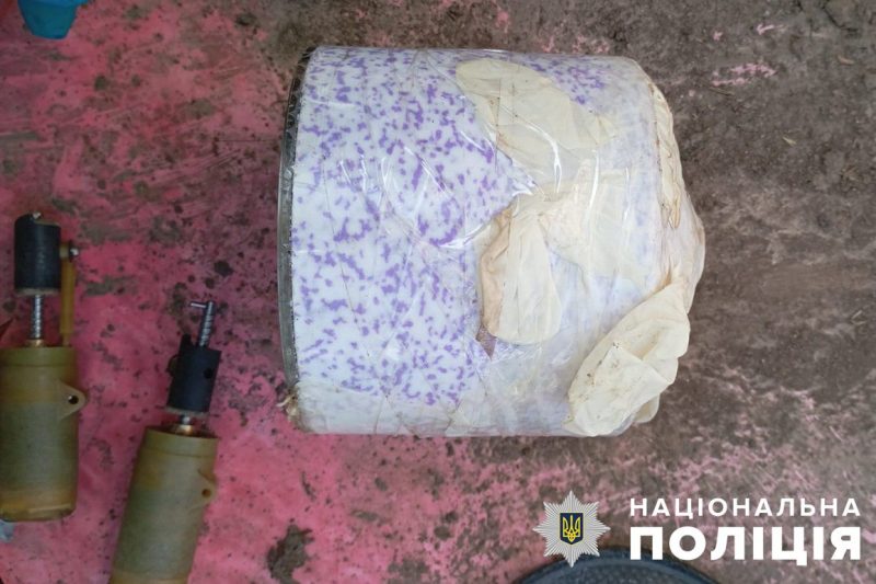На Шосткинщині викрили чоловіка, який незаконно зберігав боєприпаси