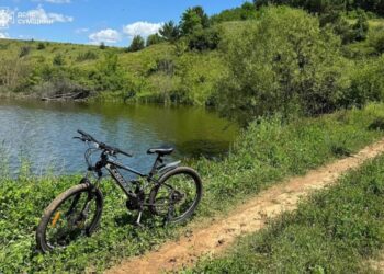 На Сумщині знов потонула дитина: рятувальники дістали зі ставка тіло хлопчика