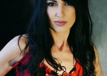 Після 40 років життя тільки починається: шосткинка стала моделлю і вийшла на подіум Fashion Week в Мілані + Фото + Відео