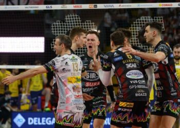 Плотницький з Перуджею вийшли у півфінал Суперліги