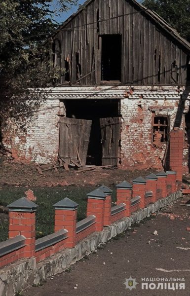 Поліцейські оприлюднили наслідки обстрілів з боку рф за минулу добу (+фото)