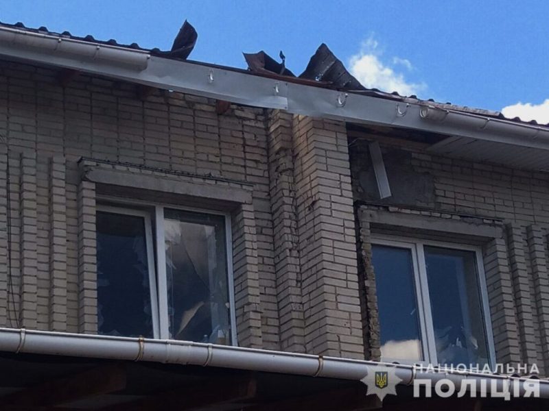 Поліцейські оприлюднили наслідки обстрілів з боку рф за минулу добу (+фото)