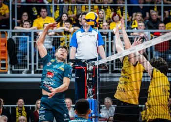 Польський Люблін виграв перший фінальний матч волейбольного Кубка виклику