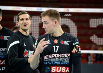 Постріл у ногу. Плотницький спростував інформацію про приїзд у збірну