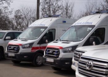 Працюватимуть на прикордонні: Сумщина отримала автомобілі швидкої медичної допомоги + Відео