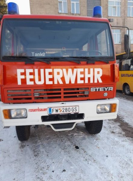 Путивльські пожежники отримали новий автомобіль