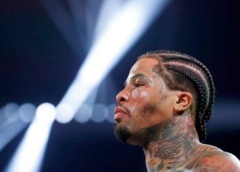 Серхіо Мора вважає, що у Джервонти Девіса тепер дві поразки