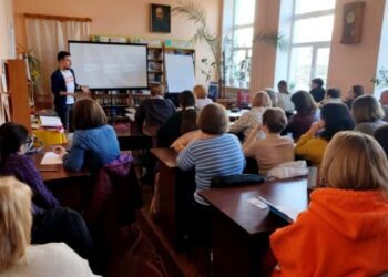 У конотопській бібліотеці відбулося перше заняття нового курсу з вивчення іноземної мови