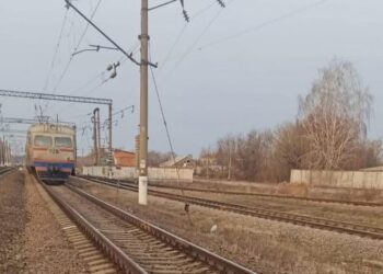 У Кролевці, під колесами потяга, загинув 27-річний чоловік