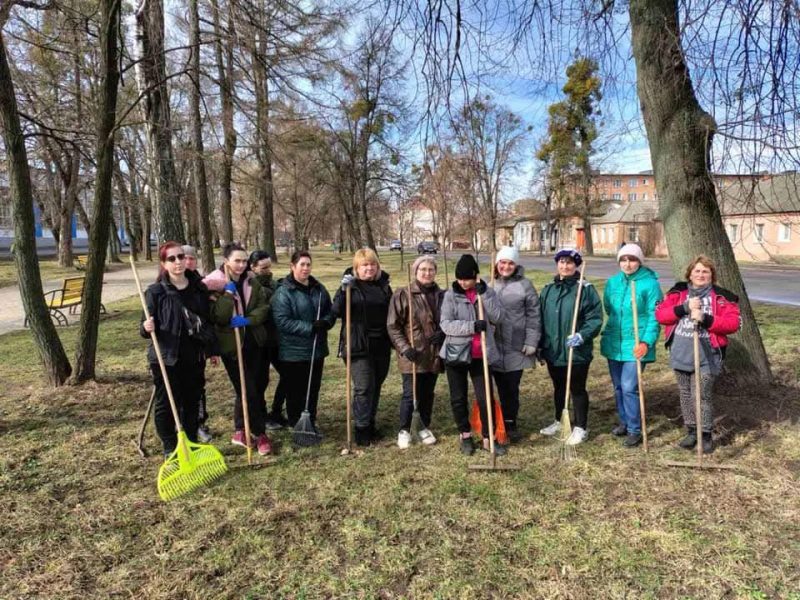 У Ромнах на толоку вийшли чиновники та працівники закладів
