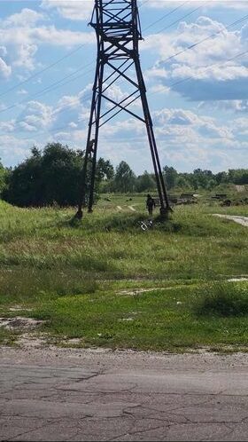 У Шостці діти продовжують гратись у небезпечних місцях