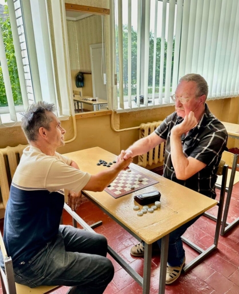 У Шостці пройшов турнір з шашок-серед ветеранів (+фото)