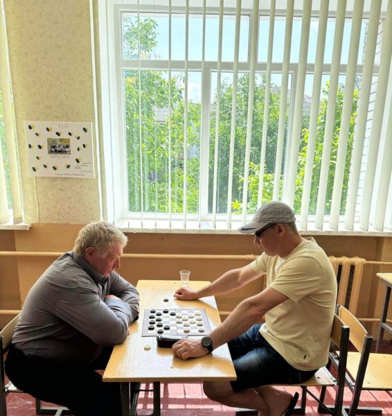 У Шостці пройшов турнір з шашок-серед ветеранів (+фото)