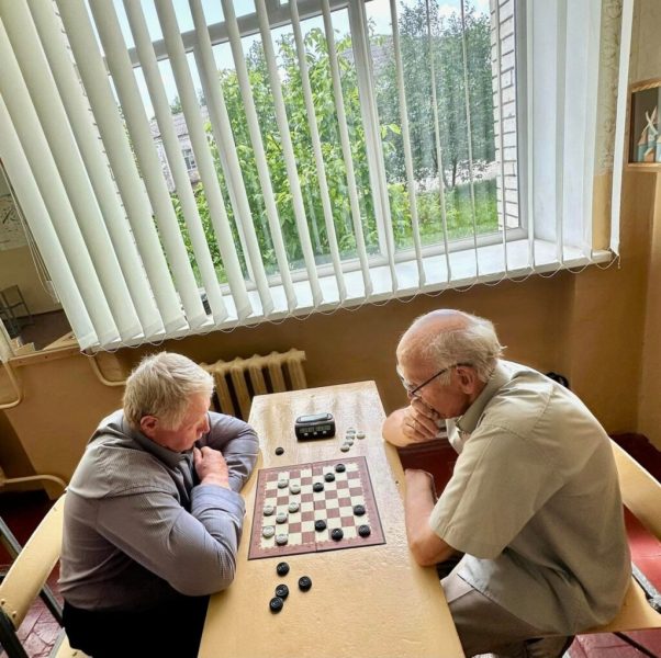 У Шостці пройшов турнір з шашок-серед ветеранів (+фото)