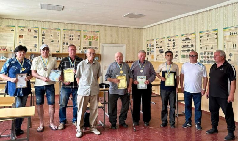 У Шостці пройшов турнір з шашок-серед ветеранів (+фото)