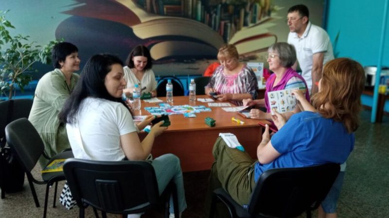 У Шосткинській бібліотеці пройшла цікава гра напередодні Дня Конституції України