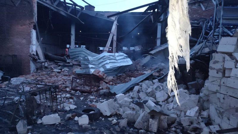 У Сумах внаслідок влучання БПЛА в складські приміщення загинув 32-річний чоловік