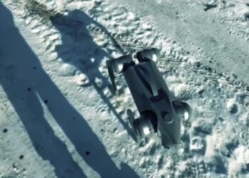 У вибухотехніків поліції Сумщини з’явився чотирилапий робот-помічник (ВІДЕО)