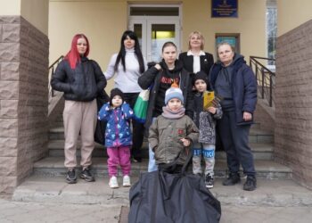 ВЕЛИКІ ПАКУНКИ – ВІД “МІЖНАРОДНОГО КОМІТЕТУ ПОРЯТУНКУ”