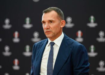 ВІДЕО. Президент на місці. Шевченко приїхав підтримати збірну України