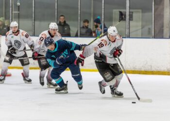 ВІДЕО. Жорстокий нокаут у хокейному матчі чемпіонату України