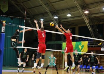 Вища ліга з волейболу. Визначилися фіналісти турніру