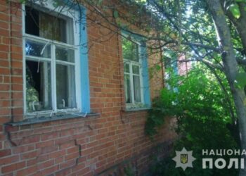 Вночі на Сумщині пролунало 54 вибухи, внаслідок обстрілів був пошкоджений приватний будинок