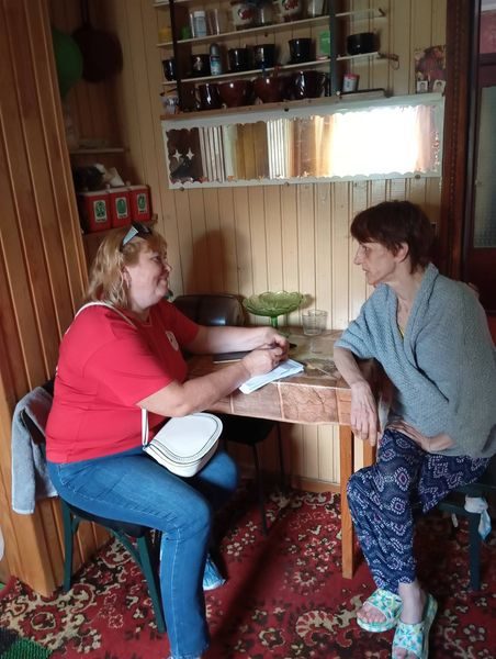 Волонтери Червоного Хреста відвідали своїх підопічних у Шосткинській громаді