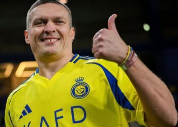 З ким битися Усику – з Паркером чи з Дюбуа? Міркує Джонні Нельсон