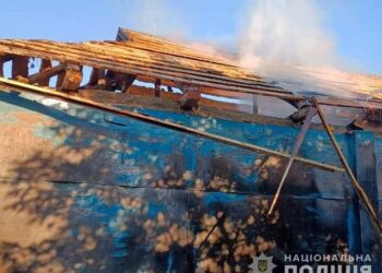 За минулу добу на Шосткинщині внаслідок ворожих обстрілів була пораненена людина та пошкоджено 11 приватних будинків