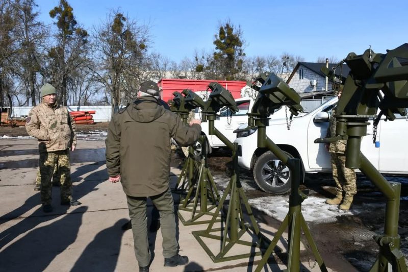 Захисники 636-го окремого зенітно- кулеметного батальйону отримали 10 нових пікапів PEUGEOT та матеріально-технічне обладнання + ФОТО