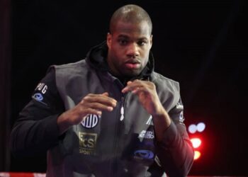 Промоутер розповів, за якої умови Дюбуа можуть позбавити титулу