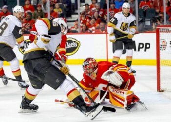 НХЛ: Чикаго здолав Оттаву, Вегас не втримав перемогу