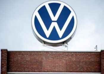 Продажі електромобілів Volkswagen зросли в Європі, але обвалилися в Китаї