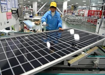 США ввели мита до 3521% на імпорт сонячних батарей з Азії