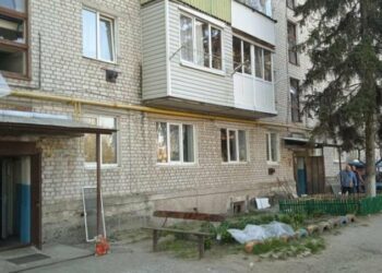 Вночі росіяни ударили БПЛА по Охтирці: поранено людину