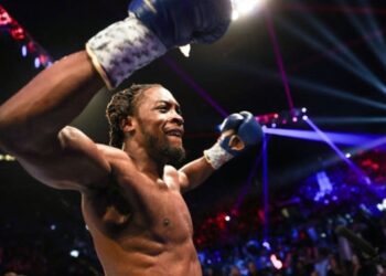 Кривдник Берінчика Девіс проведе чемпіонський бій у легкій вазі