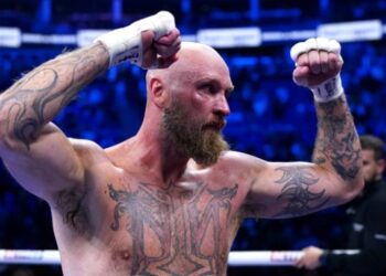 Спійманий на допінгу ексбоксер завершив кар’єру і перейшов у політику