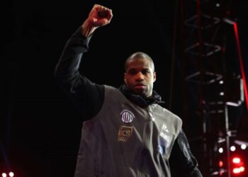 Потім Усик: Дюбуа отримав вказівку від IBF на захист титулу проти Чісори