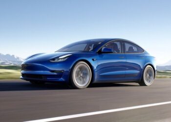 Економічно та сучасно: топ-10 електромобілів з пробігом