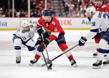 Плей-оф НХЛ: Флорида поступилася Тампі, Колорадо переміг Даллас