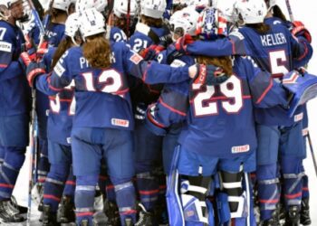 Збірна США в овертаймі обіграла Канаду у фіналі жіночого чемпіонату світу-2025 з хокею